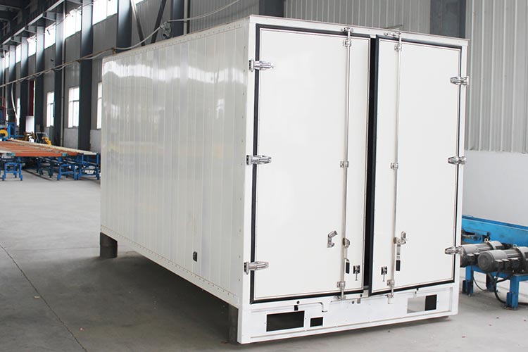 ALUMINUM BOX TRUCK BODIES